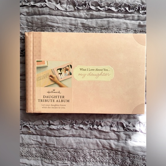 Hallmark Daughter Tribute Album New - Picture 1 of 8